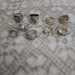 Elegant Silver and Gold Ring Set